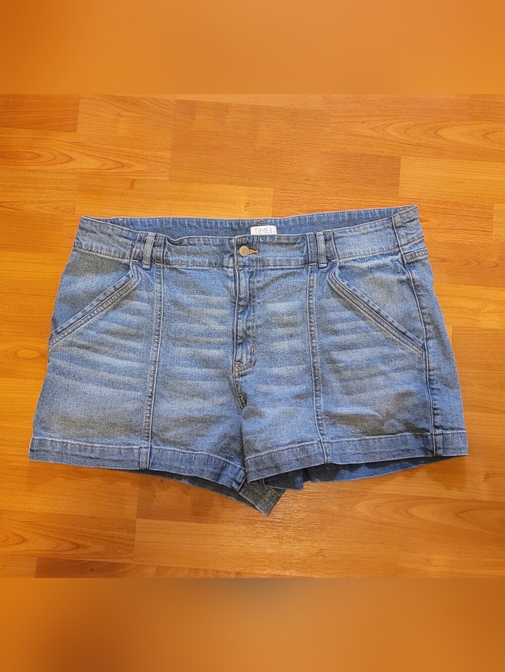 Time and Tru Medium-Blue Denim Women's Shorts